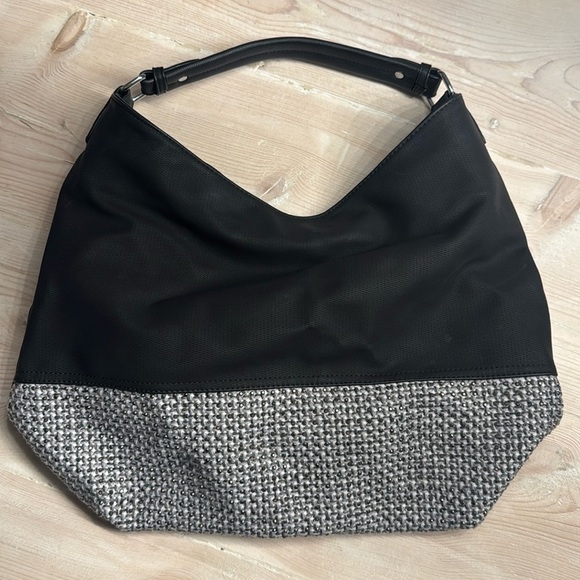 Purse - Picture 1 of 7